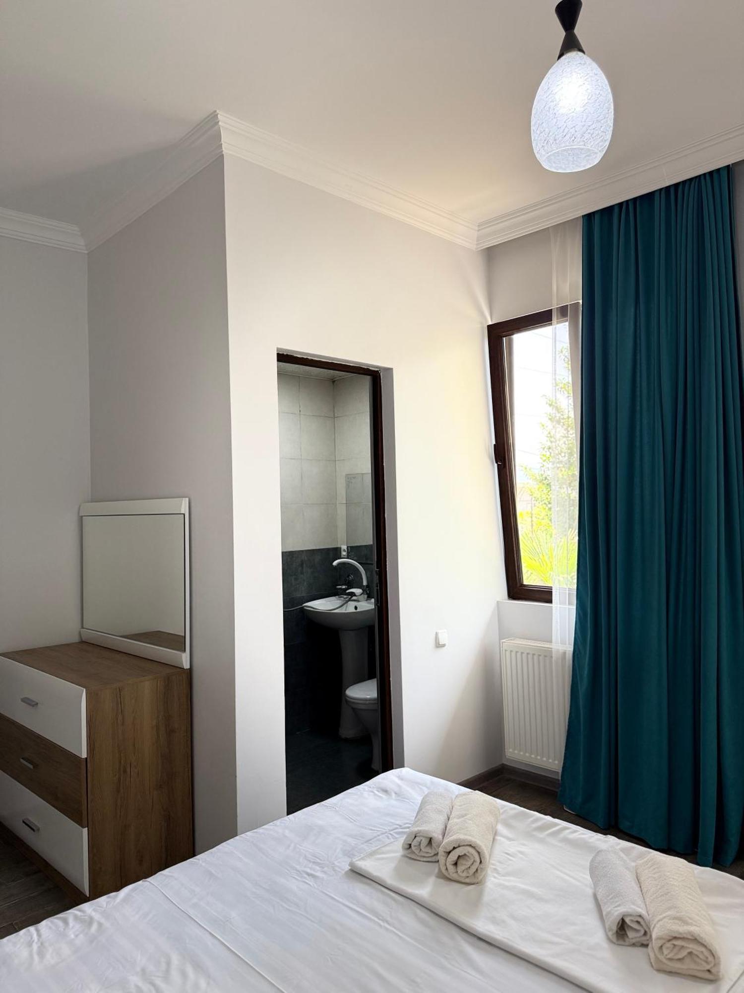 Lia Guest House Kobuleti Eksteriør bilde