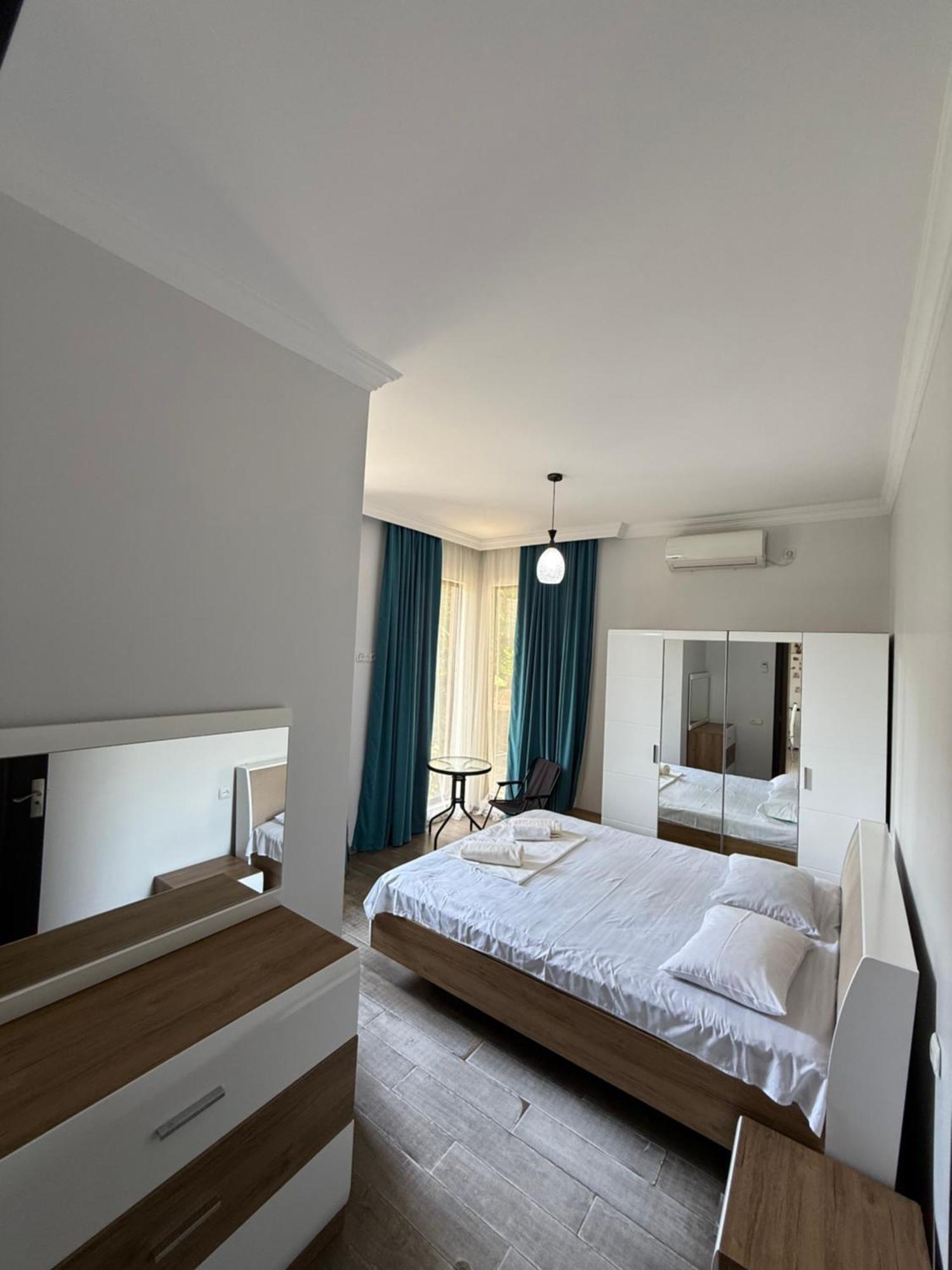 Lia Guest House Kobuleti Eksteriør bilde