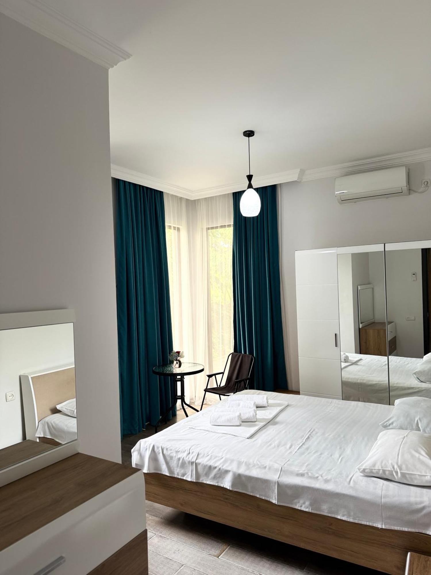 Lia Guest House Kobuleti Eksteriør bilde